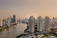 Chatrium Hotel Riverside, Phra Samut Jadee
